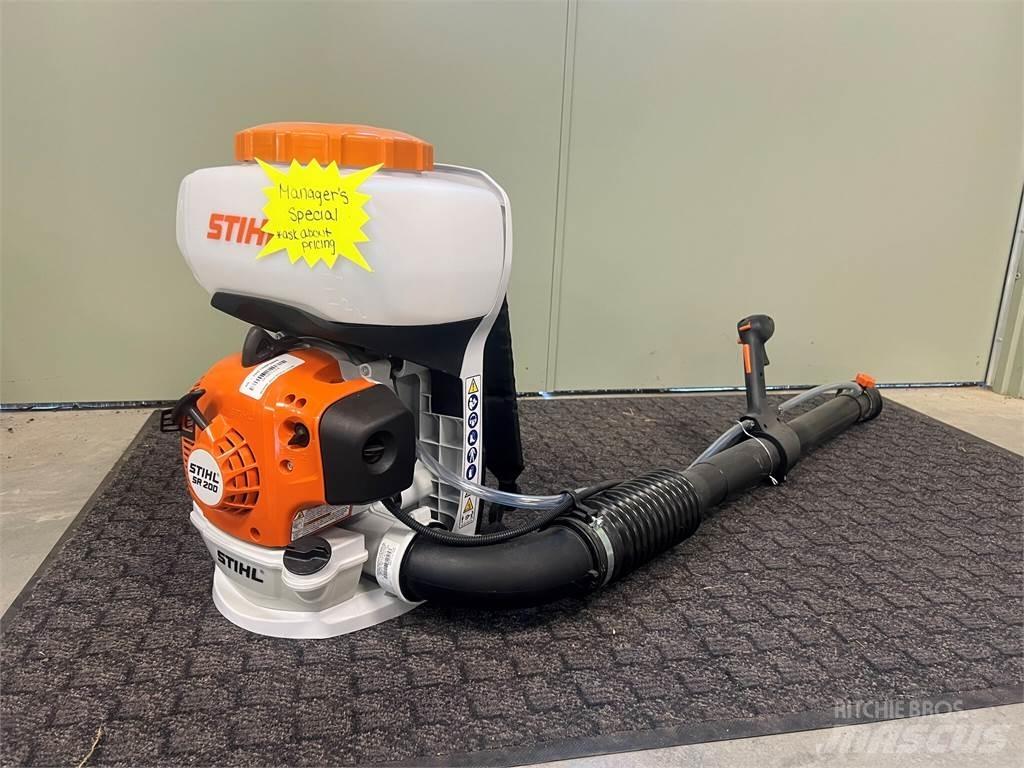 Stihl SR200 Гольф-мобілі
