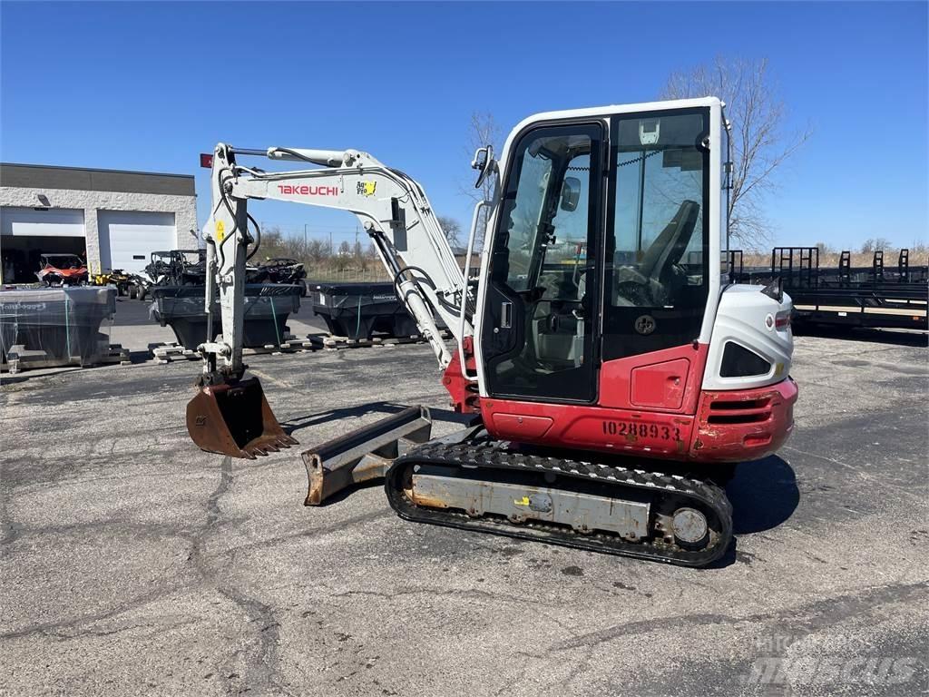 Takeuchi TB240C Міні-екскаватори < 7т