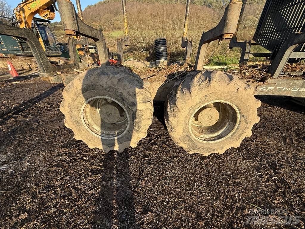 Valtra T174 Форвардери
