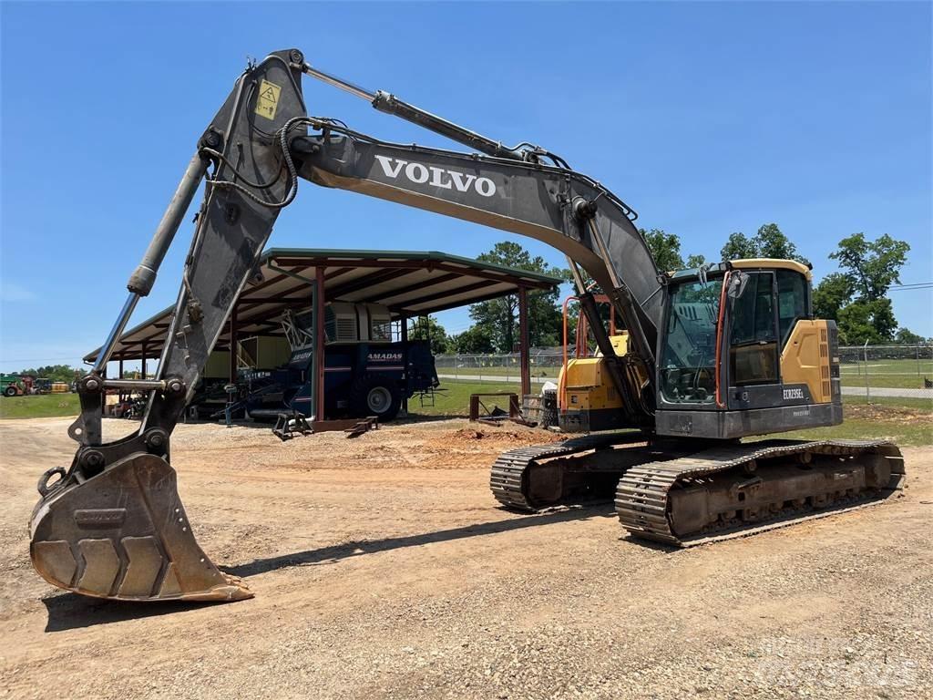 Volvo ECR235EL Гусеничні екскаватори