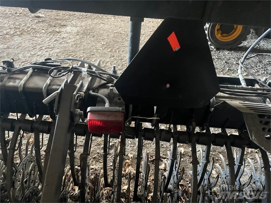 YETTER 3541 Інші землеоброблювальні машини і додаткове обладнання