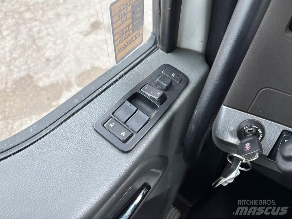 Kenworth T680 Тягачі