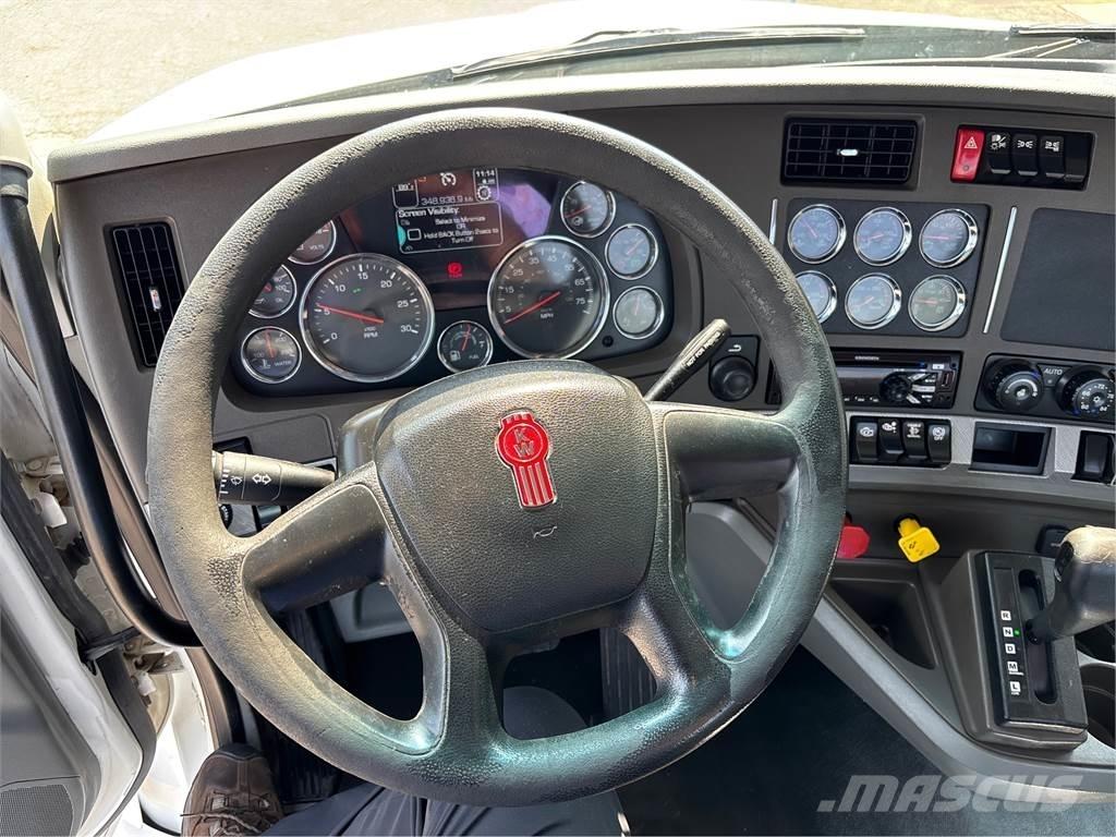 Kenworth T680 Тягачі