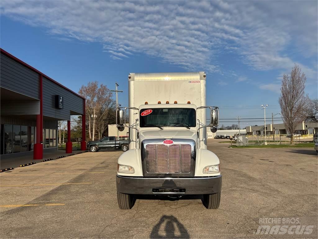 Peterbilt 337 Фургони