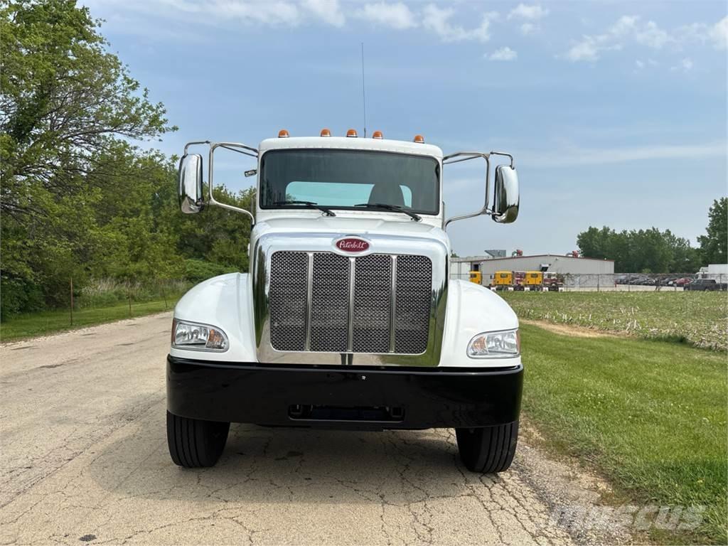 Peterbilt 337 Шасі з кабіною