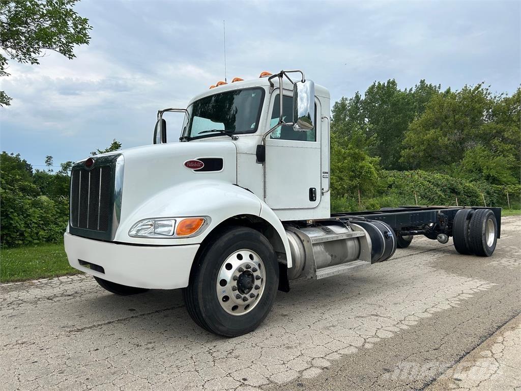 Peterbilt 337 Вантажівки / спеціальні