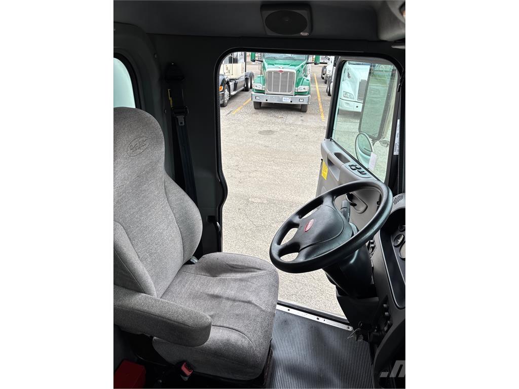 Peterbilt 337 Вантажівки / спеціальні