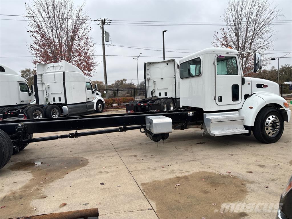 Peterbilt 337 Вантажівки / спеціальні