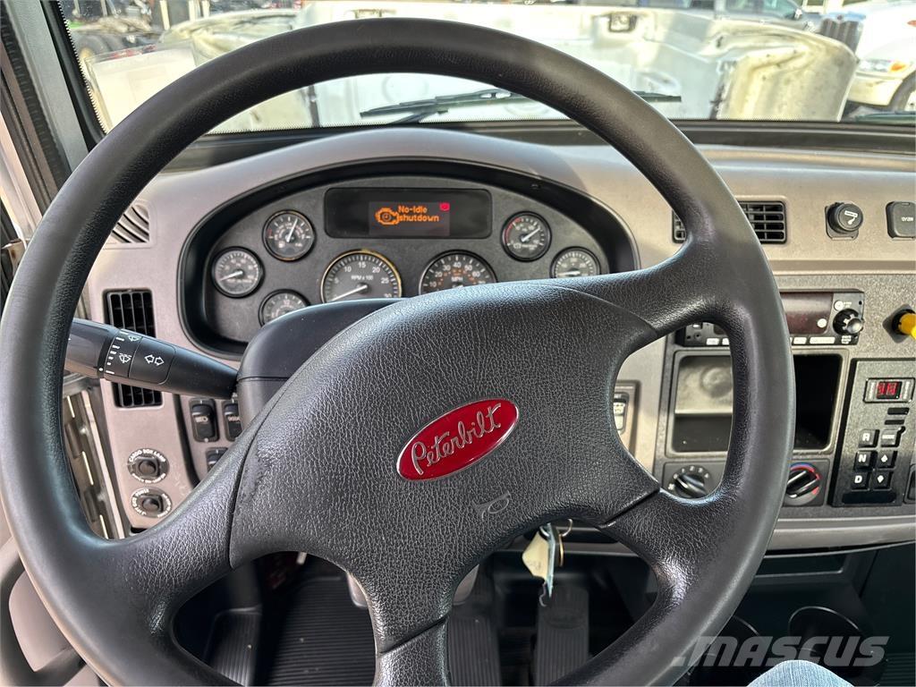 Peterbilt 337 Вантажівки / спеціальні