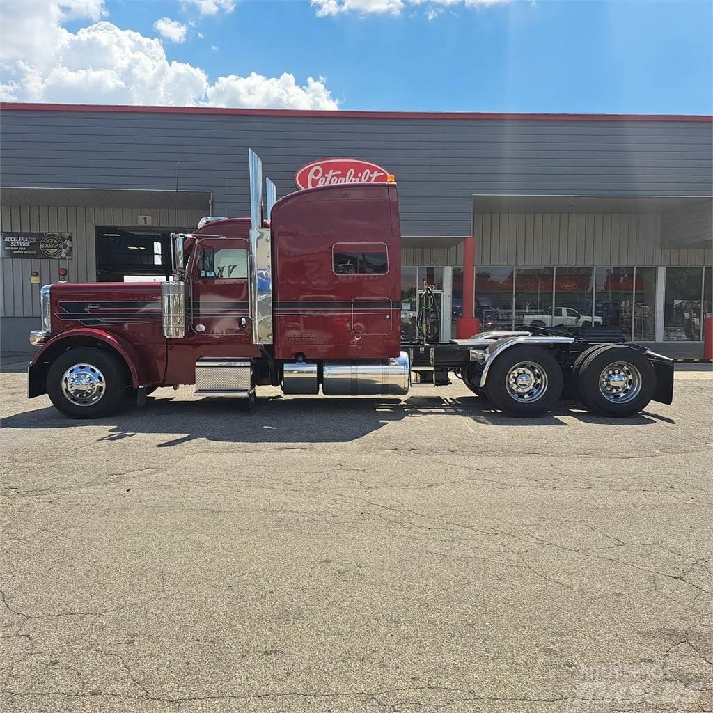 Peterbilt 389 Тягачі