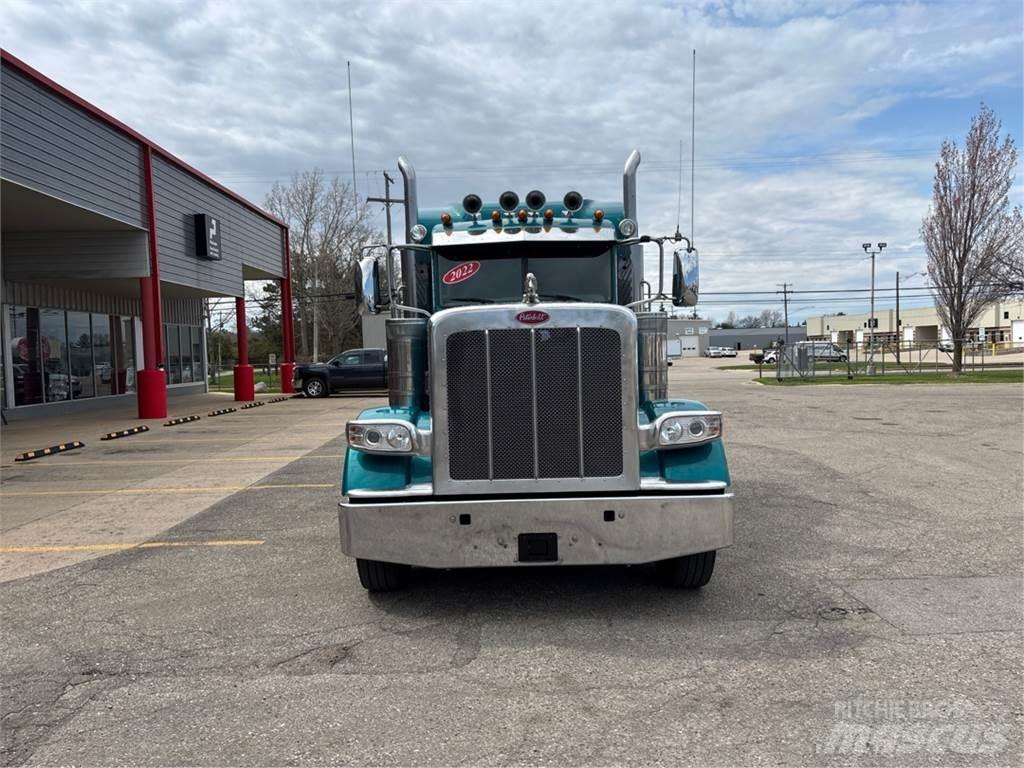 Peterbilt 389 Тягачі