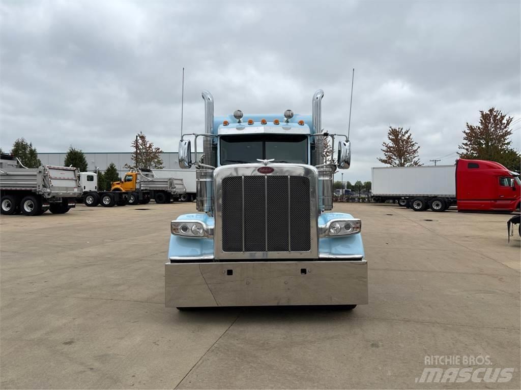 Peterbilt 389 Тягачі