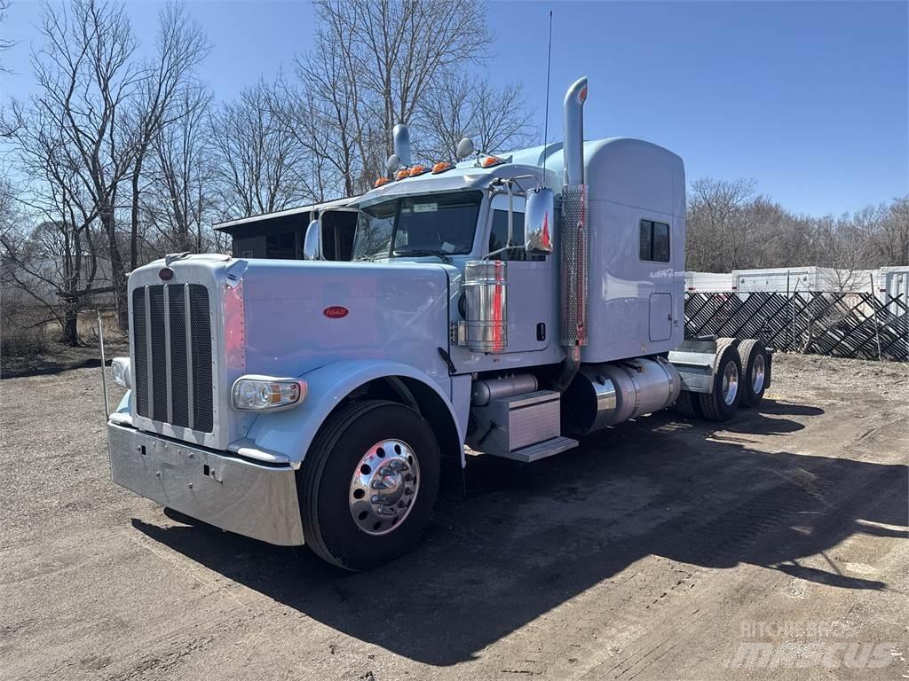 Peterbilt 389 Тягачі