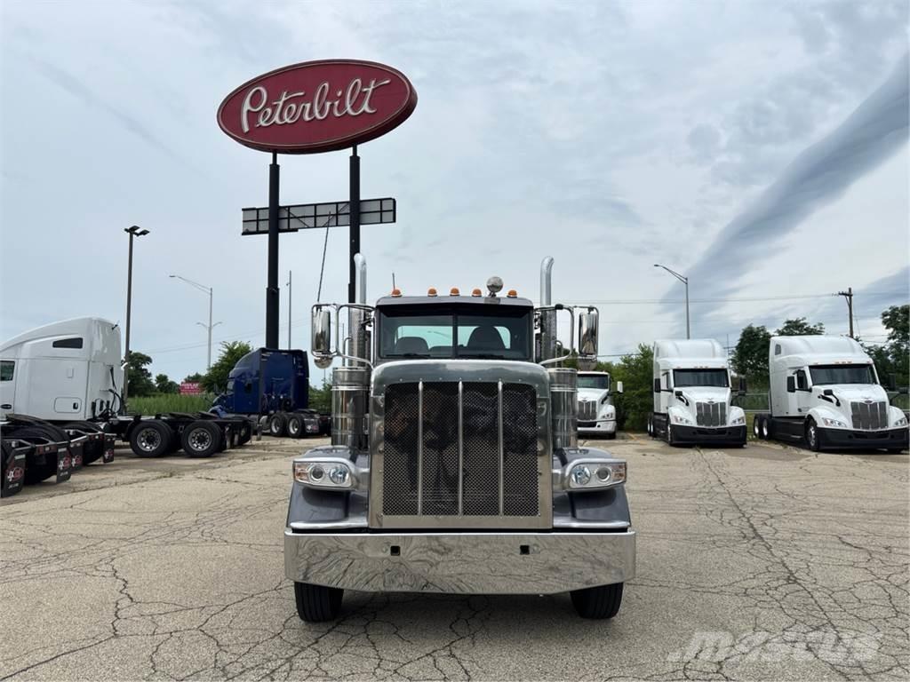 Peterbilt 389 Вантажівки / спеціальні