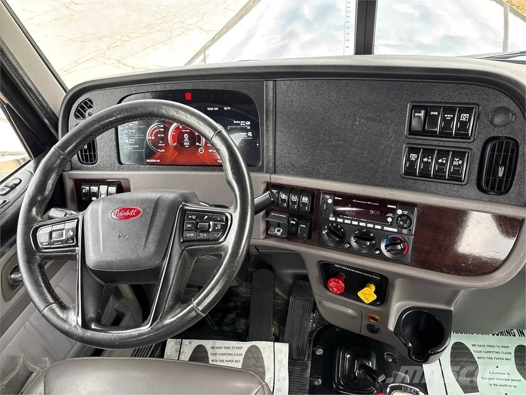 Peterbilt 389 Вантажівки / спеціальні