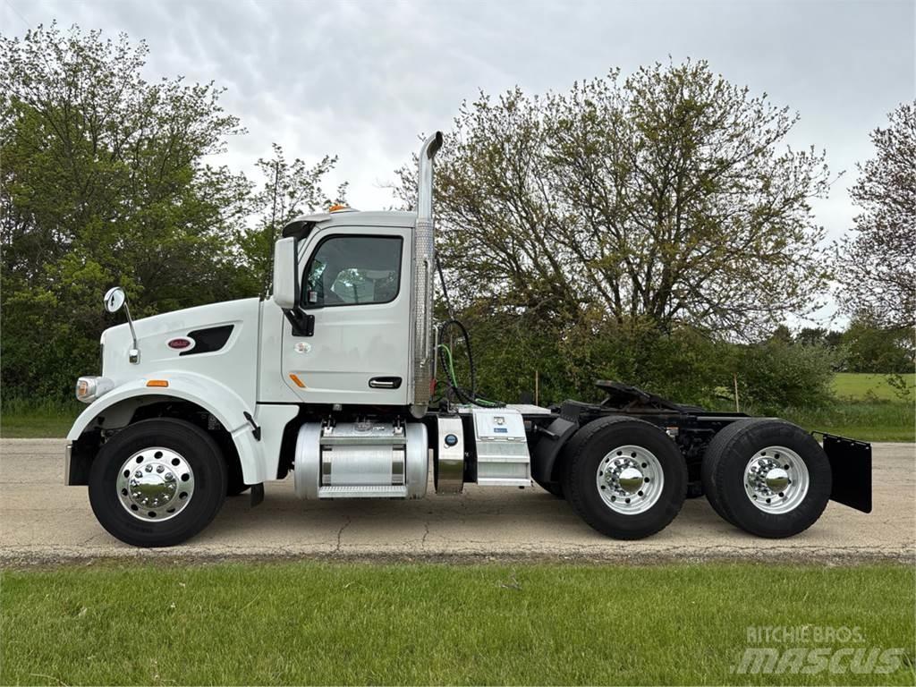 Peterbilt 567 Тягачі