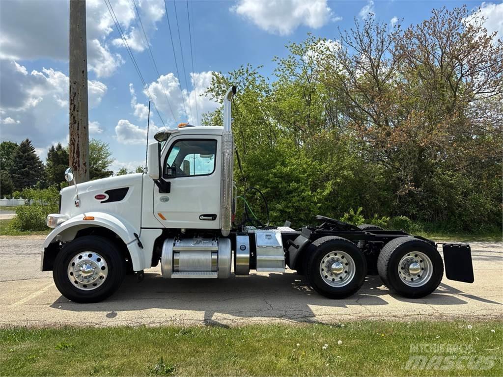 Peterbilt 567 Тягачі