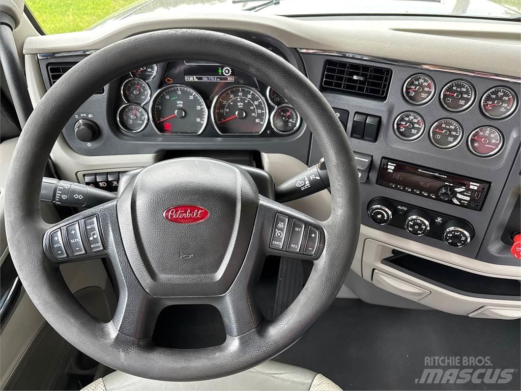 Peterbilt 567 Тягачі
