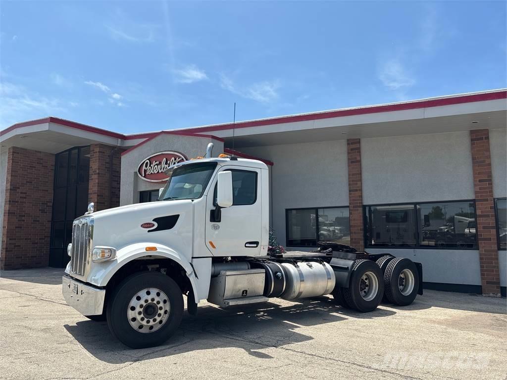 Peterbilt 567 Тягачі