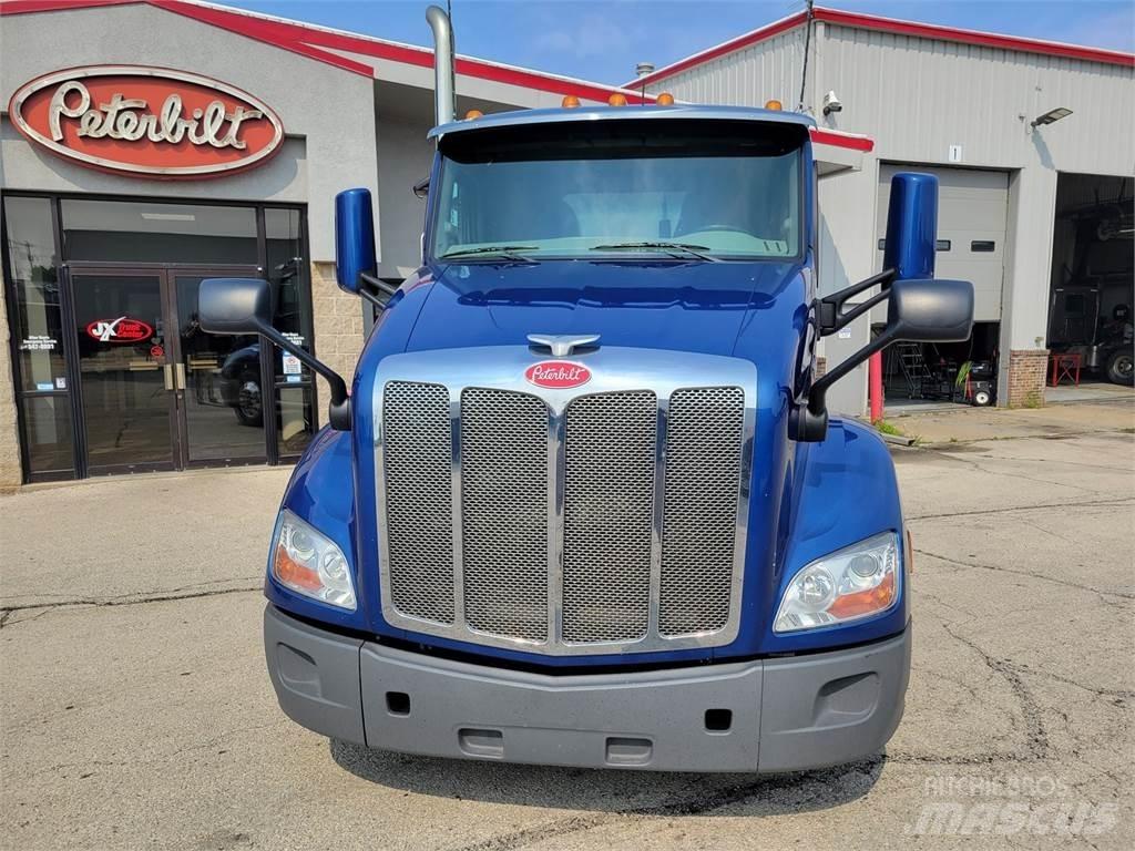 Peterbilt 579 Тягачі