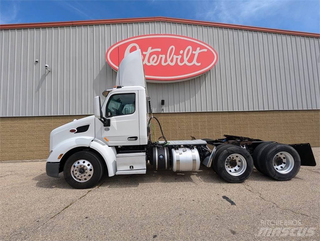 Peterbilt 579 Тягачі