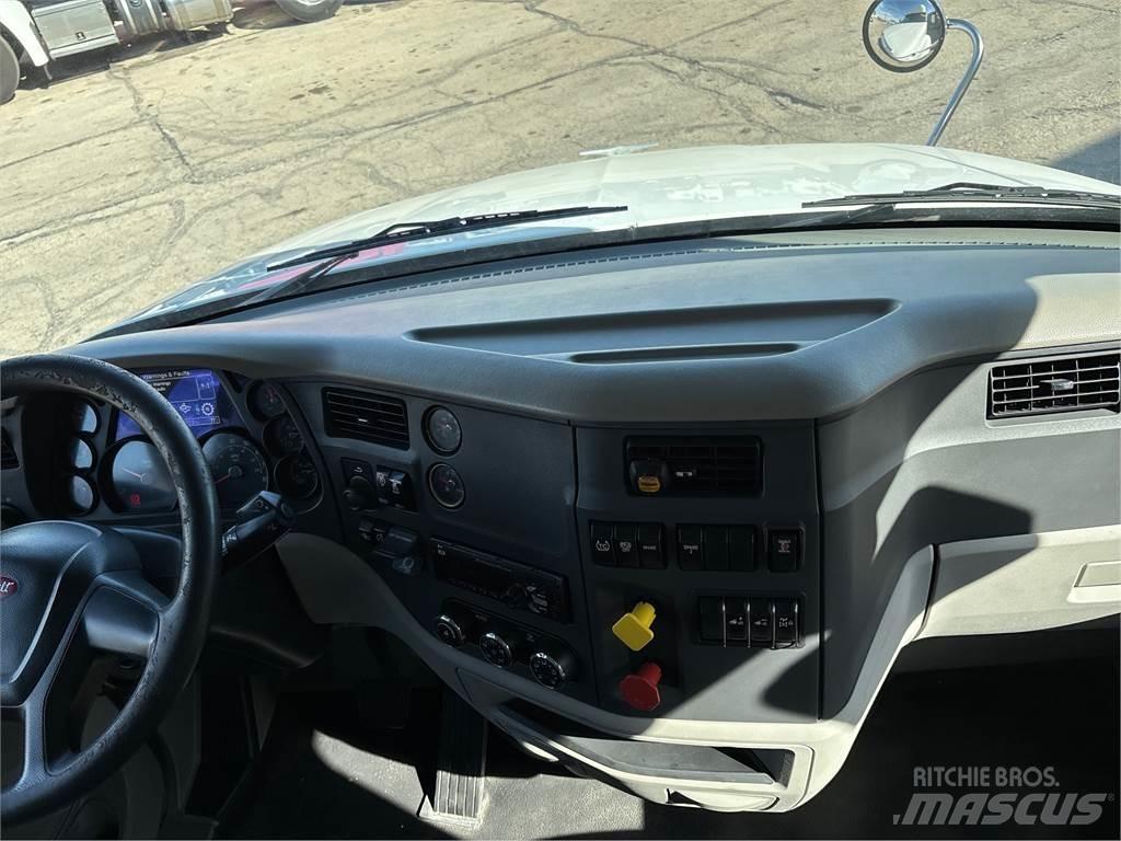 Peterbilt 579 Тягачі