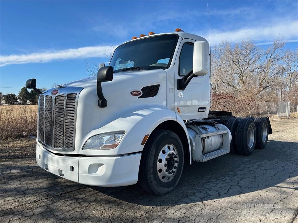 Peterbilt 579 Тягачі
