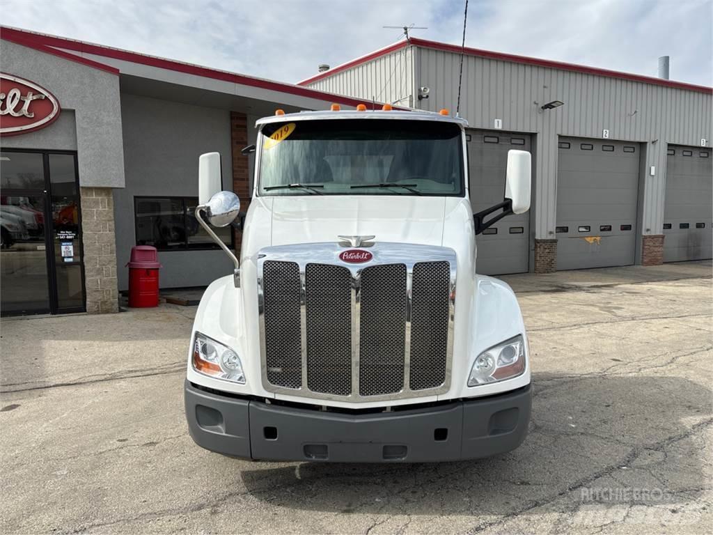 Peterbilt 579 Тягачі