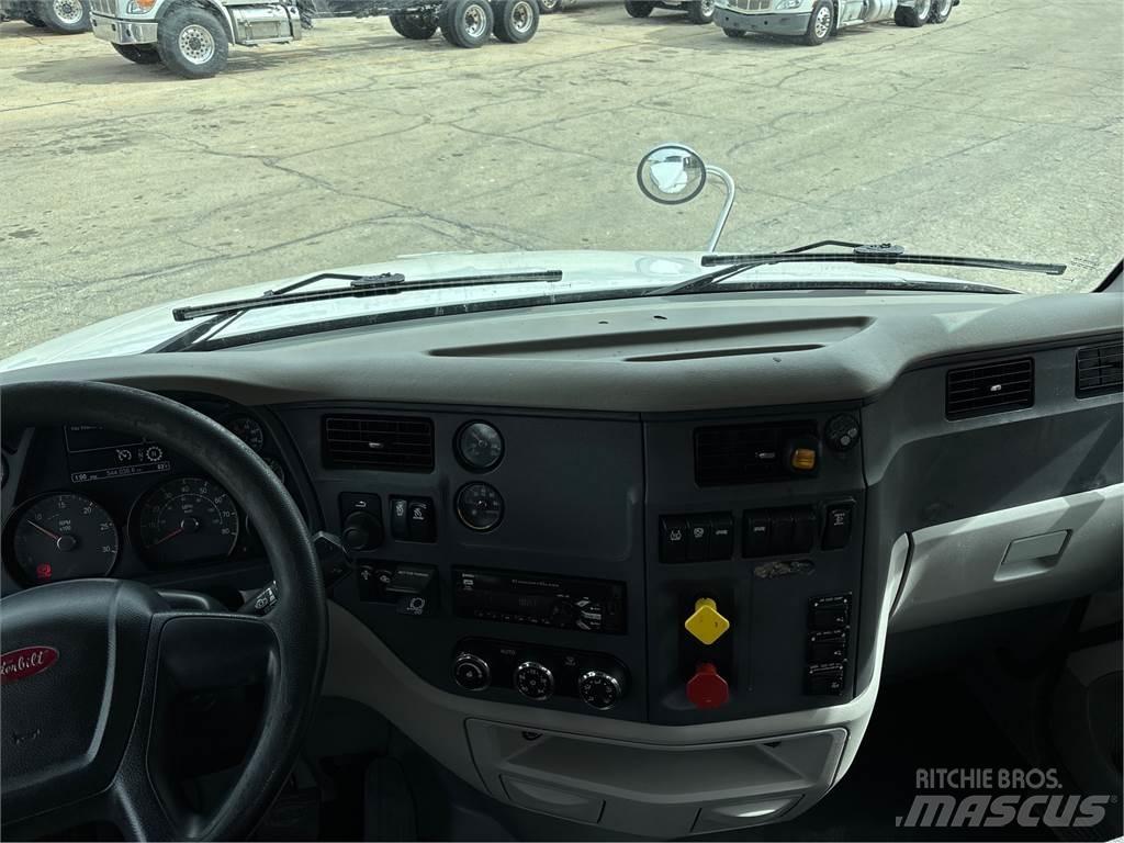 Peterbilt 579 Тягачі