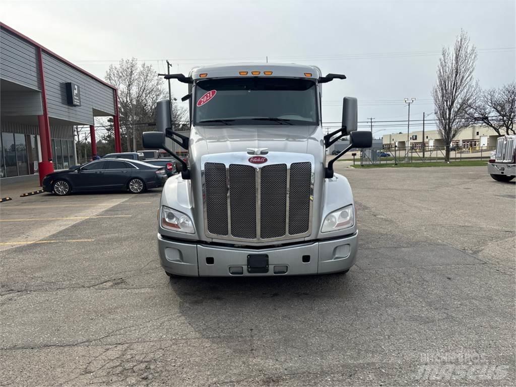 Peterbilt 579 Тягачі
