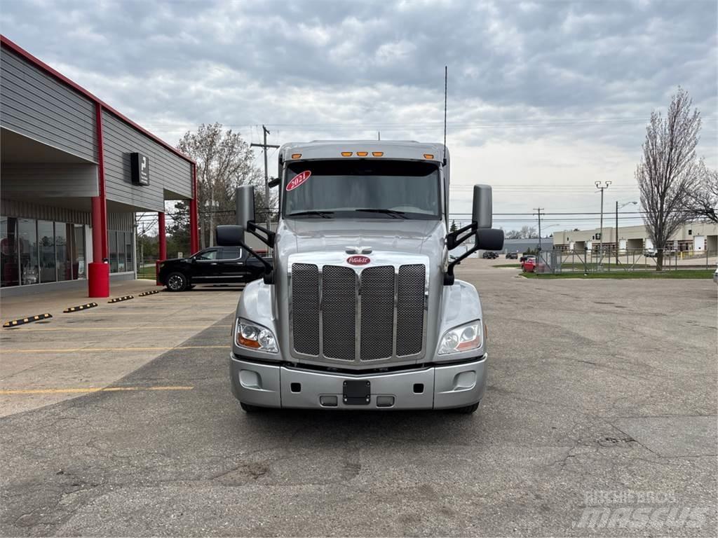 Peterbilt 579 Тягачі