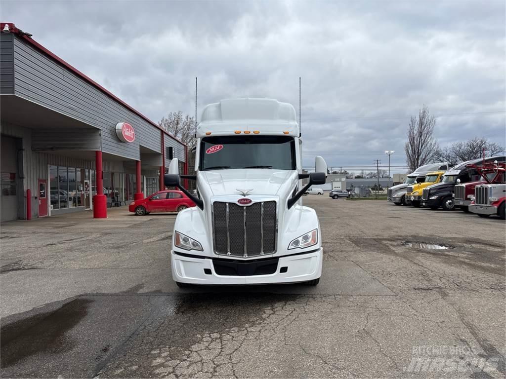 Peterbilt 579 Тягачі