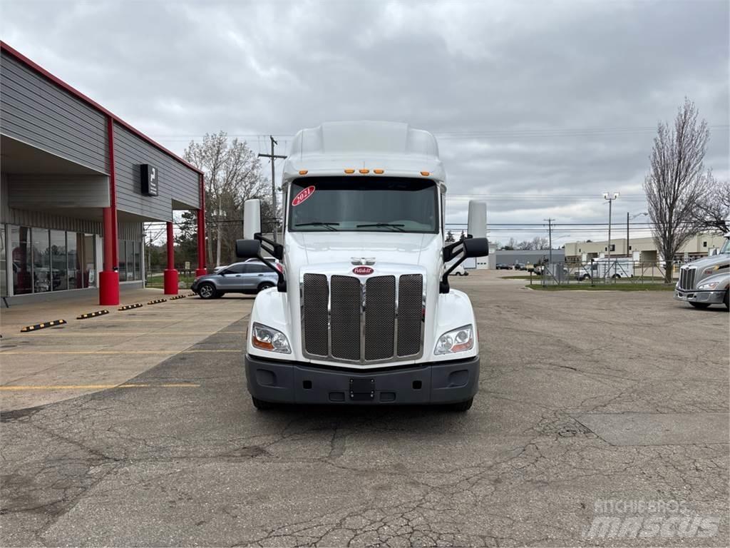 Peterbilt 579 Тягачі
