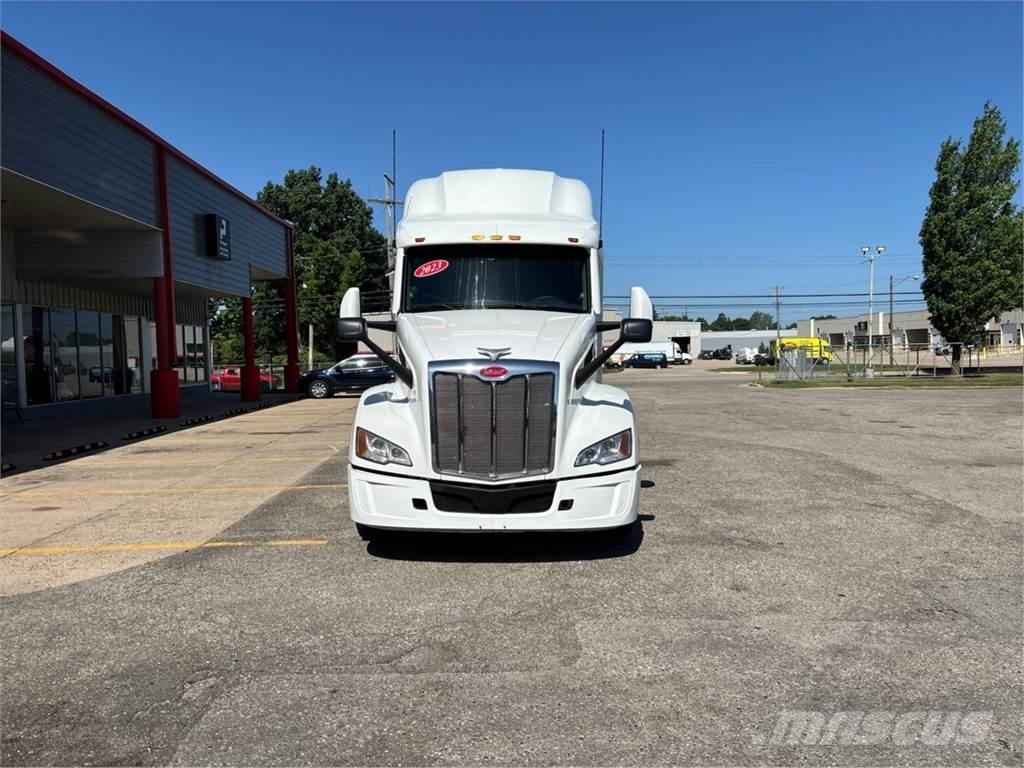 Peterbilt 579 Тягачі