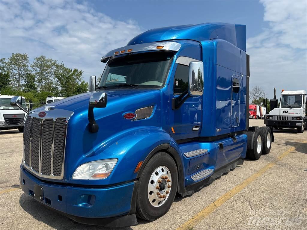 Peterbilt 579 Вантажівки / спеціальні