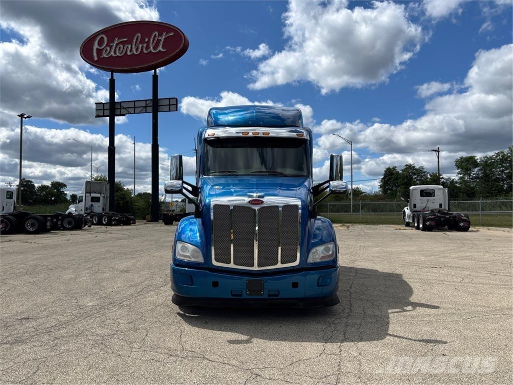 Peterbilt 579 Вантажівки / спеціальні