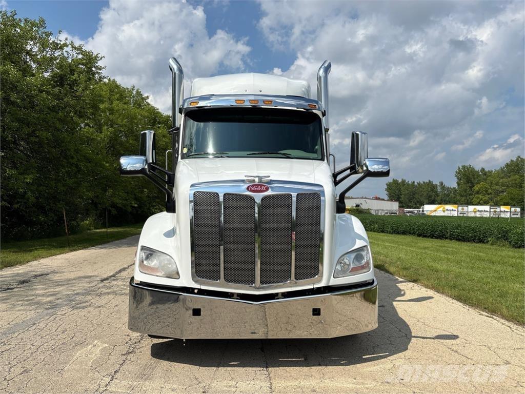 Peterbilt 579 Вантажівки / спеціальні