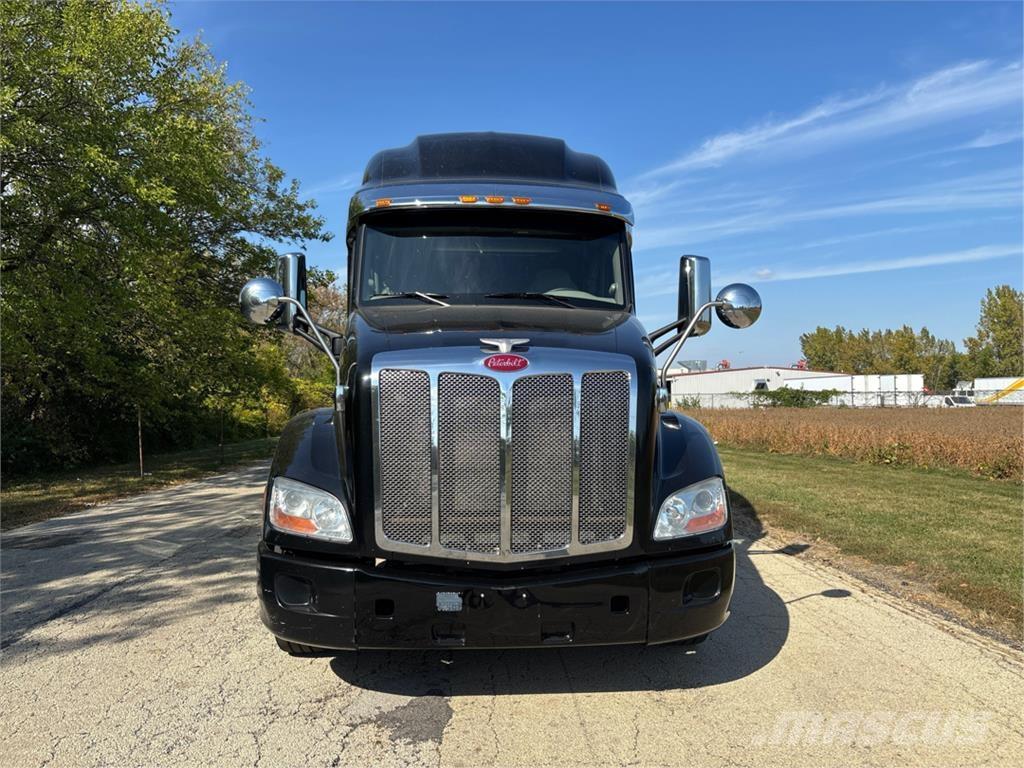 Peterbilt 579 Вантажівки / спеціальні