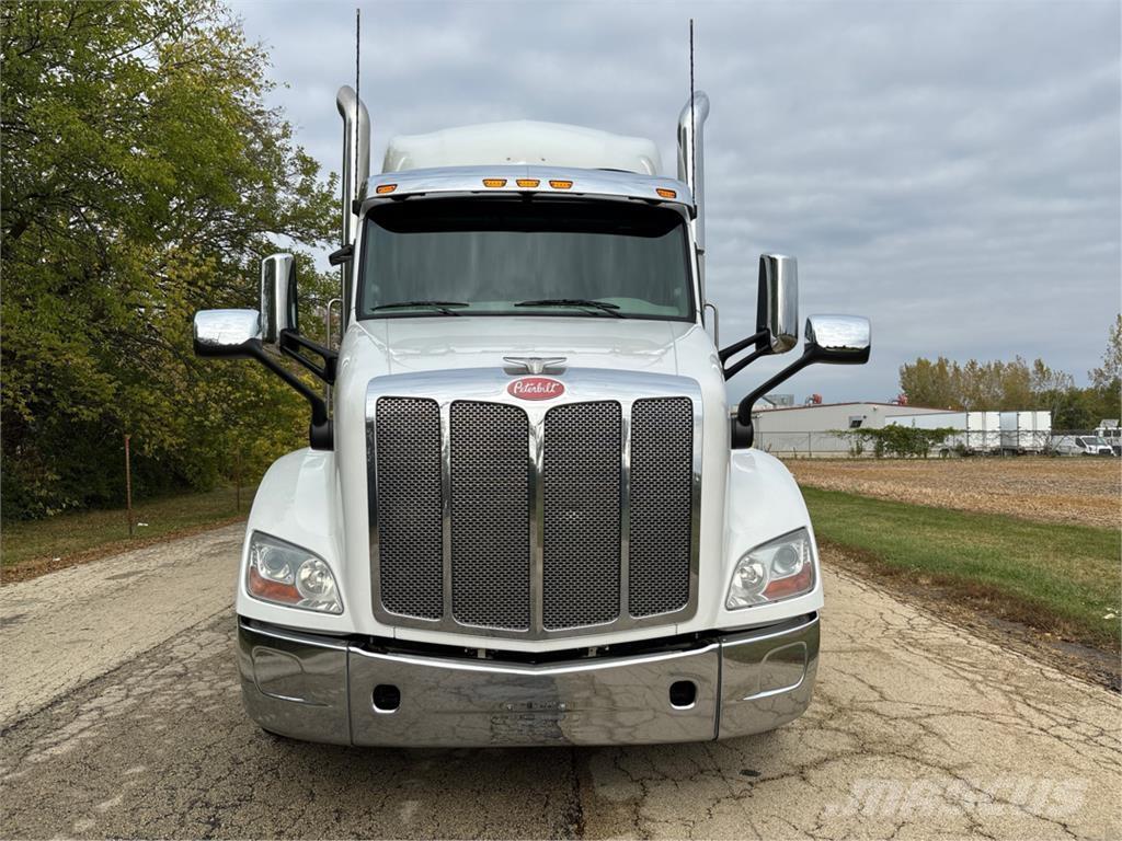 Peterbilt 579 Вантажівки / спеціальні