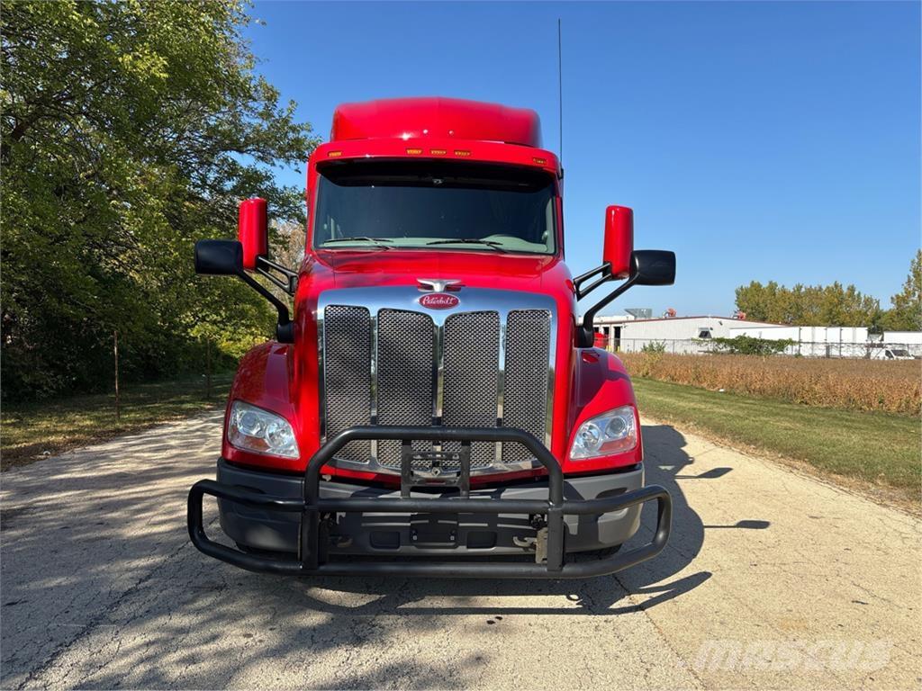 Peterbilt 579 Тягачі