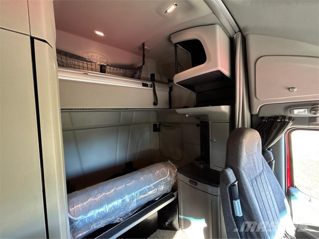 Peterbilt 579 Вантажівки / спеціальні