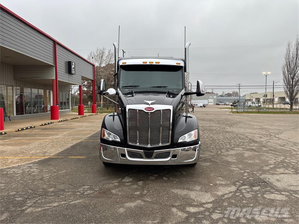 Peterbilt 579 Тягачі