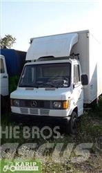 Mercedes-Benz  Вантажівки / спеціальні