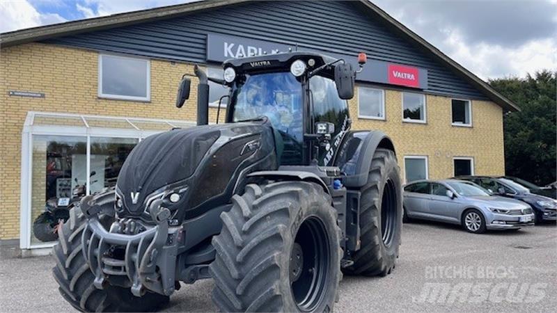 Valtra S294 Трактори