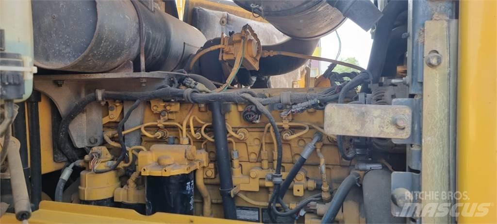 Bell L2106E Фронтальні навантажувачі