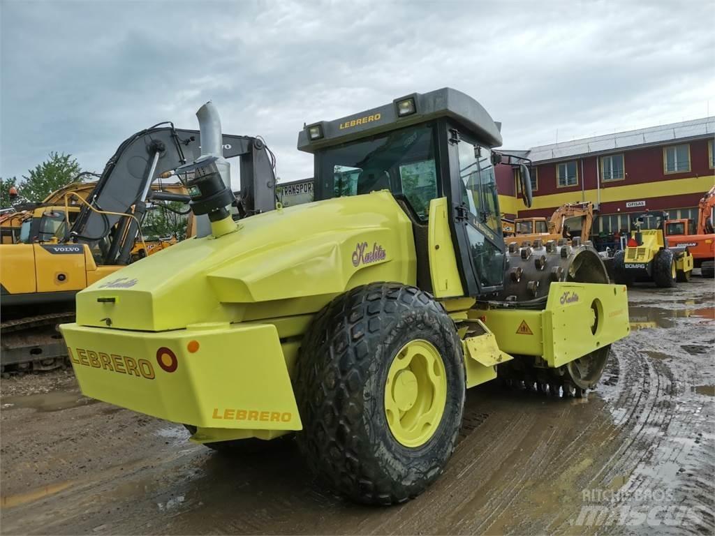 Bomag LEBREDO X 6 Грунтові котки