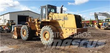 CASE 921 B Фронтальні навантажувачі
