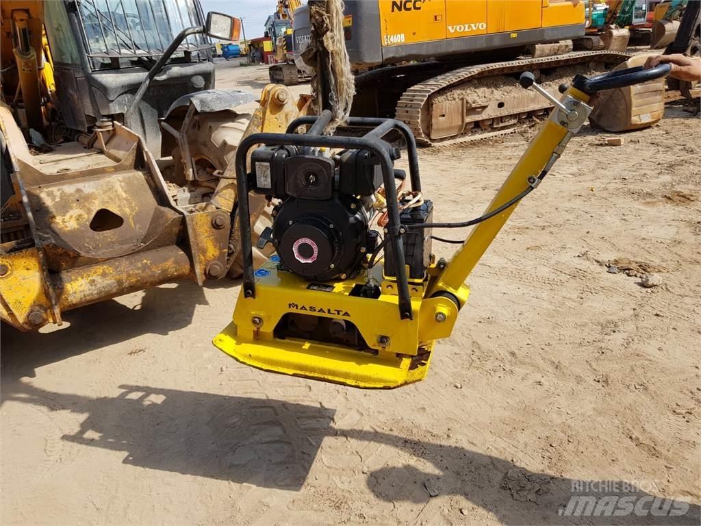 Kita MS220 Віброплити та вібротрамбовки