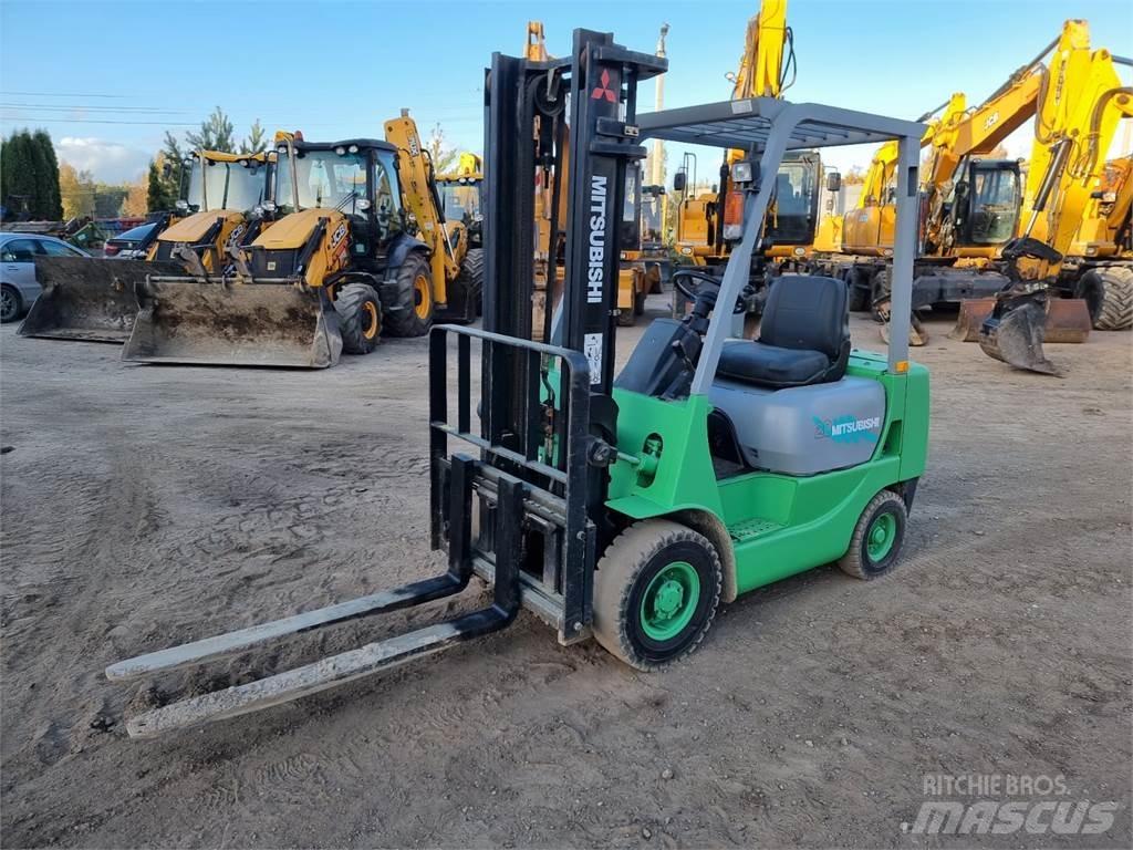 Mitsubishi FG18CAP Дизельні навантажувачі