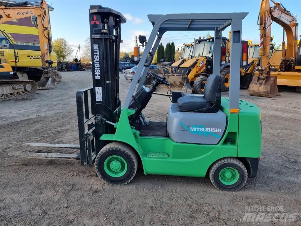 Mitsubishi FG18CAP Дизельні навантажувачі